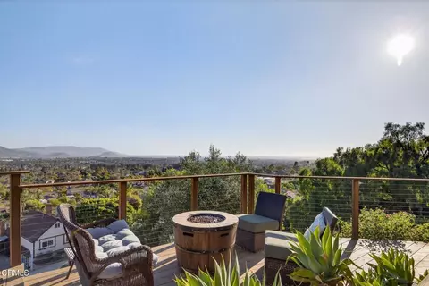 Exterior - 559 N Loop Dr, Camarillo, CA 93010 photo 3 of 24