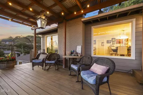 Exterior - 559 N Loop Dr, Camarillo, CA 93010 photo 10 of 24