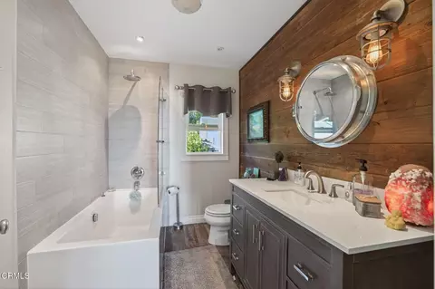 Bath - 559 N Loop Dr, Camarillo, CA 93010 photo 1 of 3