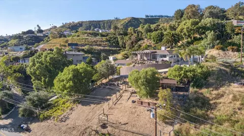 View/Area - 559 N Loop Dr, Camarillo, CA 93010 photo 4 of 6