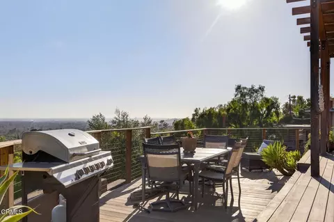 Exterior - 559 N Loop Dr, Camarillo, CA 93010 photo 6 of 24