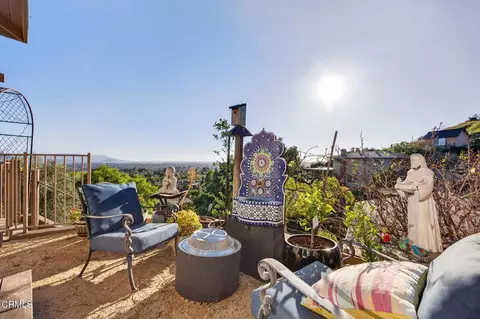 Exterior - 559 N Loop Dr, Camarillo, CA 93010 photo 7 of 24