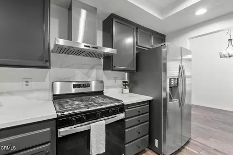 Kitchen - 1501 Pisco Ln, Oxnard, CA 93035 photo 3 of 3