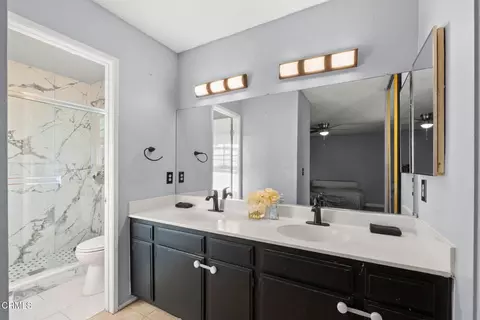 Bath - 1501 Pisco Ln, Oxnard, CA 93035 photo 2 of 5