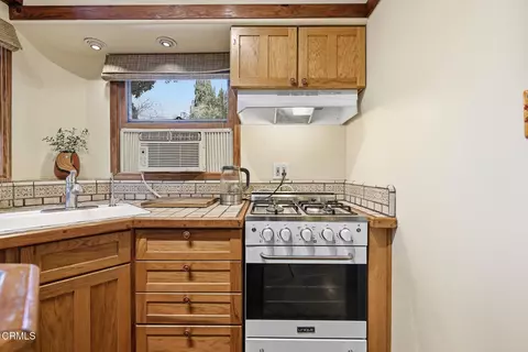 Kitchen - 757 Mcnell Rd, Ojai, CA 93023 photo 4 of 4
