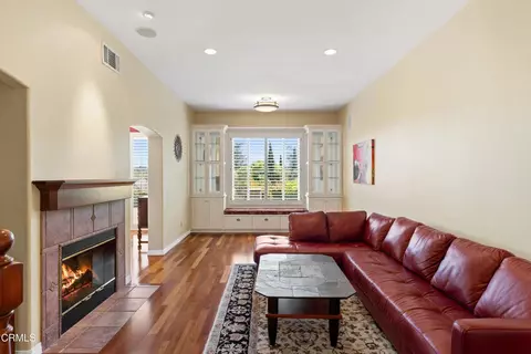 Living - 1022 Corte Augusta, Camarillo, CA 93010 photo 1 of 2