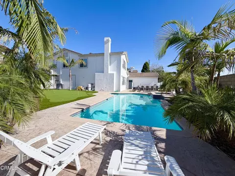 9898 Rhone St, Ventura, CA 93004