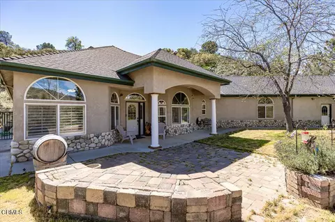 26050 Cumberland Rd, Tehachapi, CA 93561