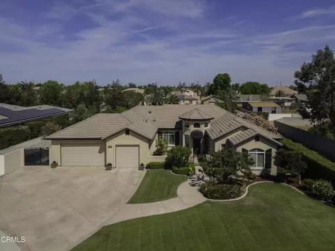 14918 Thunder Valley Rd, Bakersfield, CA 93314
