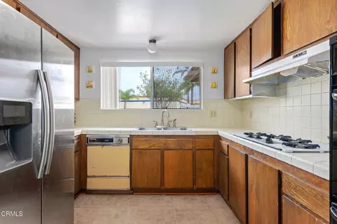 Kitchen - 4221 Justin Way, Oxnard, CA 93033 photo 1 of 4