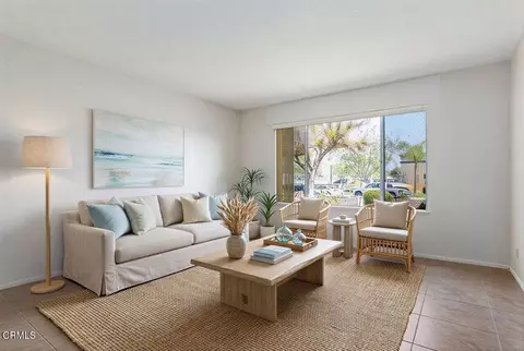 Living - 4221 Justin Way, Oxnard, CA 93033 photo 2 of 15