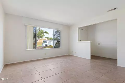 Living - 4221 Justin Way, Oxnard, CA 93033 photo 4 of 15