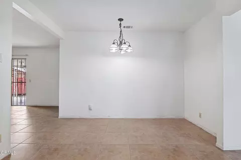 Dining - 4221 Justin Way, Oxnard, CA 93033 photo 1 of 4