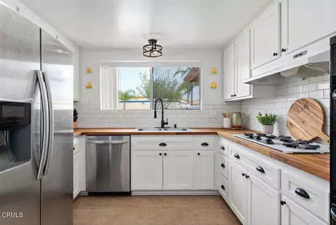Kitchen - 4221 Justin Way, Oxnard, CA 93033 photo 2 of 4