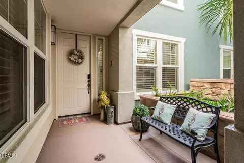Exterior - 1512 Seabridge Ln, Oxnard, CA 93035 photo 2 of 7