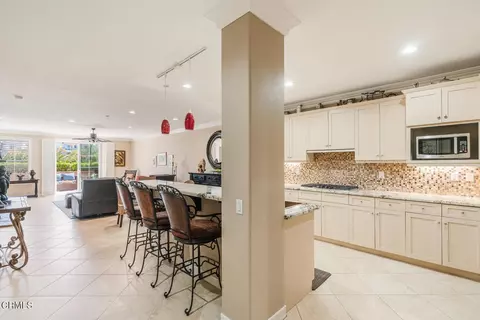 Kitchen - 1512 Seabridge Ln, Oxnard, CA 93035 photo 1 of 8