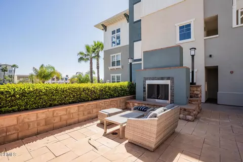 Exterior - 1512 Seabridge Ln, Oxnard, CA 93035 photo 3 of 7