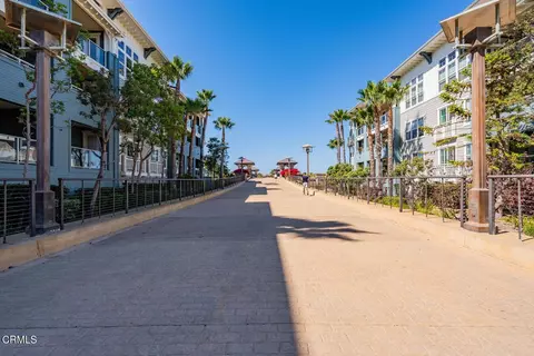 Exterior - 1512 Seabridge Ln, Oxnard, CA 93035 photo 7 of 7