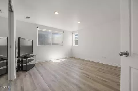 Bedroom - 264 Hollywood Blvd, Oxnard, CA 93035 photo 4 of 4