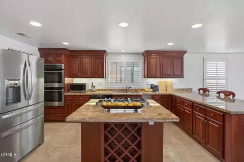 Kitchen - 264 Hollywood Blvd, Oxnard, CA 93035 photo 5 of 5
