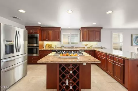 Kitchen - 264 Hollywood Blvd, Oxnard, CA 93035 photo 3 of 5