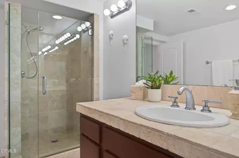 Bath - 264 Hollywood Blvd, Oxnard, CA 93035 photo 5 of 7