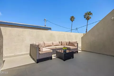 Exterior - 264 Hollywood Blvd, Oxnard, CA 93035 photo 2 of 5