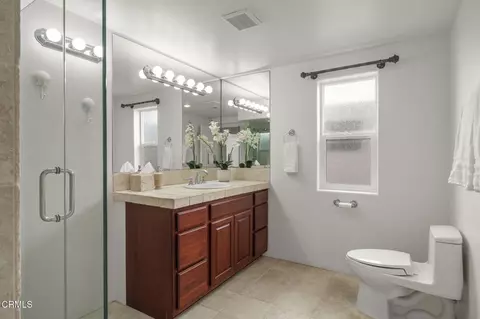 Bath - 264 Hollywood Blvd, Oxnard, CA 93035 photo 5 of 7