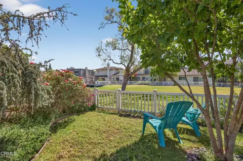 1610 Edgewater Ln, Camarillo, CA 93010