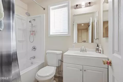 Bath - 1920 N H St #133, Oxnard, CA 93036 photo 2 of 3