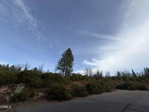 4 Kirby Ct, Burney, CA 96013 photo 2
