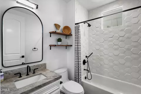 Bath - 4173 Caribbean St, Oxnard, CA 93035 photo 1 of 6