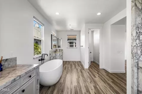Bath - 4173 Caribbean St, Oxnard, CA 93035 photo 6 of 6