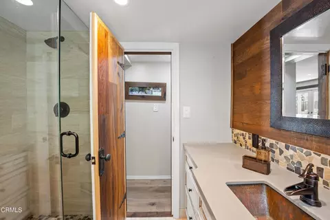Bath - 3715 Sunset Ln, Oxnard, CA 93035 photo 6 of 6