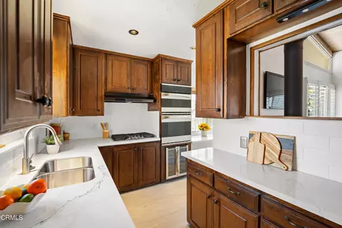 Kitchen - 3715 Sunset Ln, Oxnard, CA 93035 photo 2 of 4