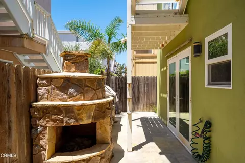 Exterior - 3715 Sunset Ln, Oxnard, CA 93035 photo 3 of 4