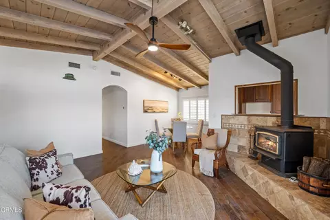 Living - 3715 Sunset Ln, Oxnard, CA 93035 photo 1 of 4
