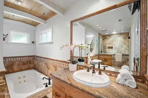 Bath - 3715 Sunset Ln, Oxnard, CA 93035 photo 4 of 6