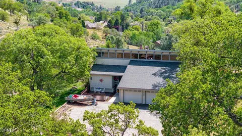 Exterior - 25900 Columbia Way, Tehachapi, CA 93561 photo 11 of 12