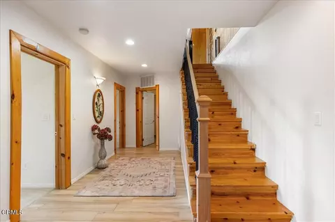 Entry Way - 25900 Columbia Way, Tehachapi, CA 93561 photo 4 of 9