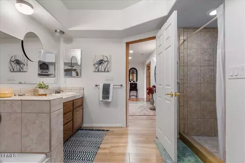 Bath - 25900 Columbia Way, Tehachapi, CA 93561 photo 6 of 6