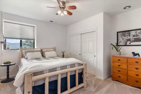 Bedroom - 25900 Columbia Way, Tehachapi, CA 93561 photo 10 of 11