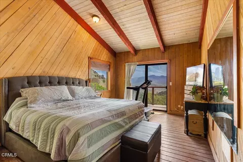Bedroom - 25900 Columbia Way, Tehachapi, CA 93561 photo 1 of 11