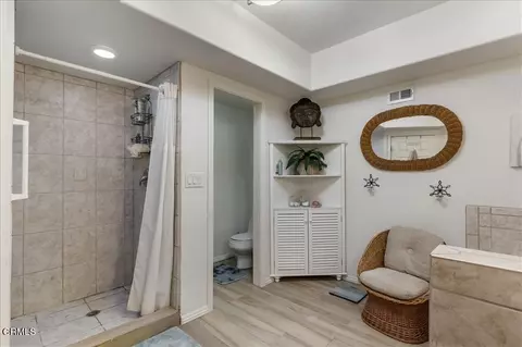 Bath - 25900 Columbia Way, Tehachapi, CA 93561 photo 5 of 6