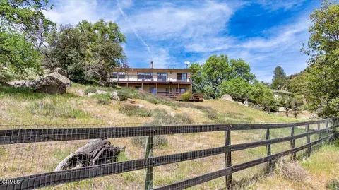 Exterior - 25900 Columbia Way, Tehachapi, CA 93561 photo 9 of 12