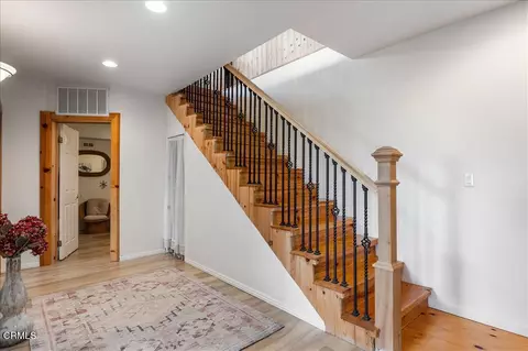 Entry Way - 25900 Columbia Way, Tehachapi, CA 93561 photo 7 of 9