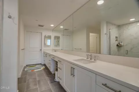 Bath - 2810 Wagon Wheel Rd #304, Oxnard, CA 93036 photo 1 of 4