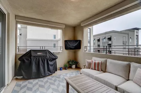 Exterior - 2810 Wagon Wheel Rd #304, Oxnard, CA 93036 photo 1 of 4