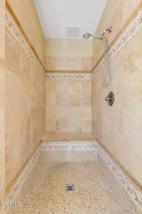 Bath - 1464 Twin Tides Pl, Oxnard, CA 93035 photo 3 of 9
