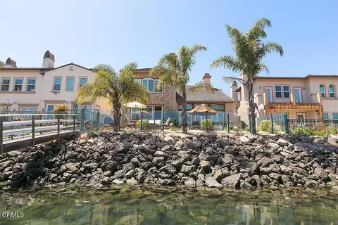 Exterior - 1464 Twin Tides Pl, Oxnard, CA 93035 photo 9 of 10
